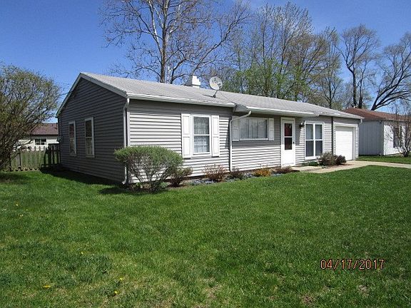 3rd image of 1509 Southlea Dr