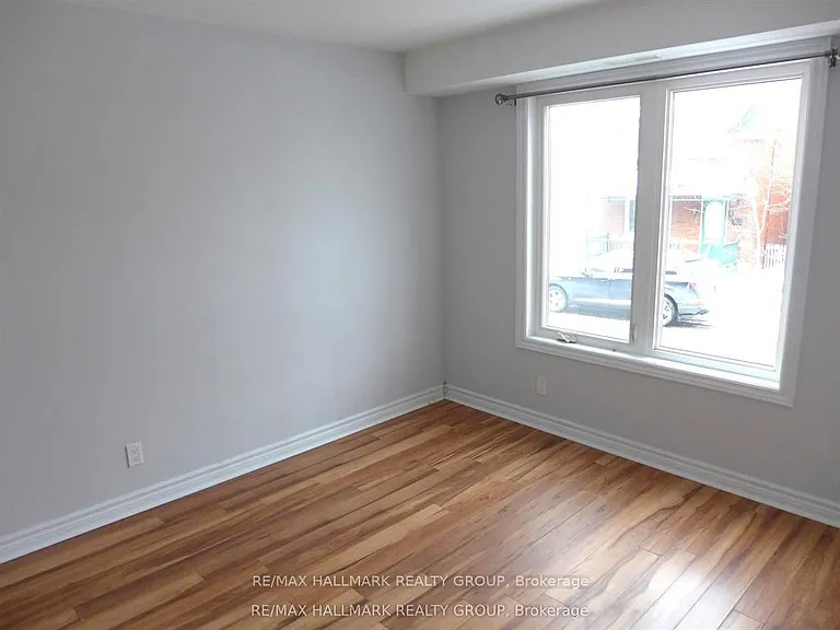 216 Carillon St #3 — Photo 11