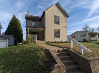 859 2nd St SE, New Philadelphia, OH 44663