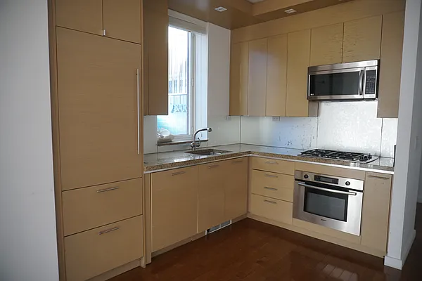 Rented by Nooklyn NYC LLC | media 19