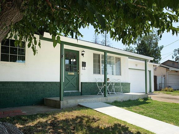 3rd image of 1205 Rideout Way