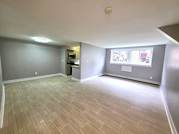 2nd image of 423 Lincoln Ave #2