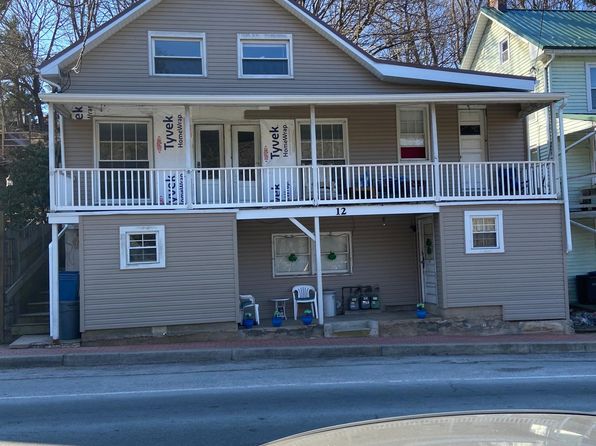 12 E Main St #C