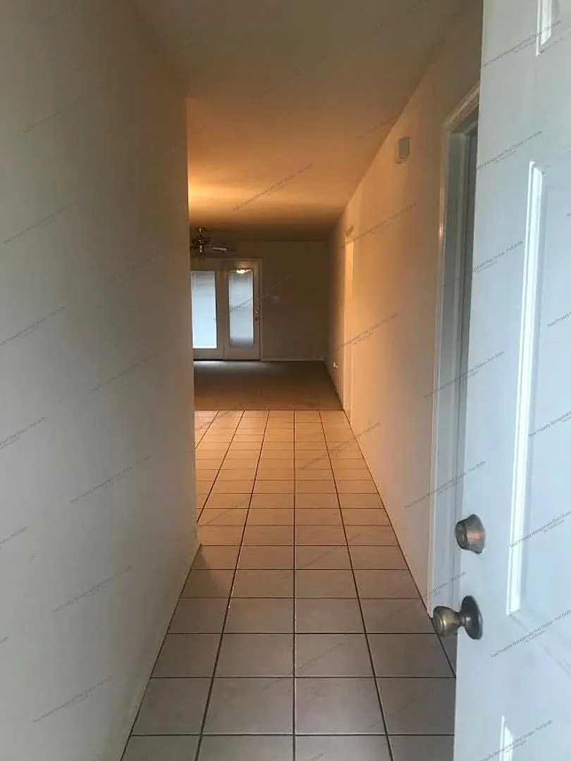2 bed, 2.0 bath, 1311 sqft, $1,200 — Photo 3