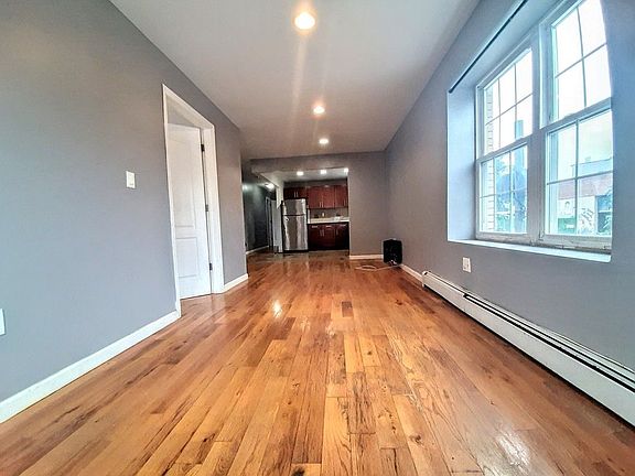 4th image of 343 Palmetto St #2F