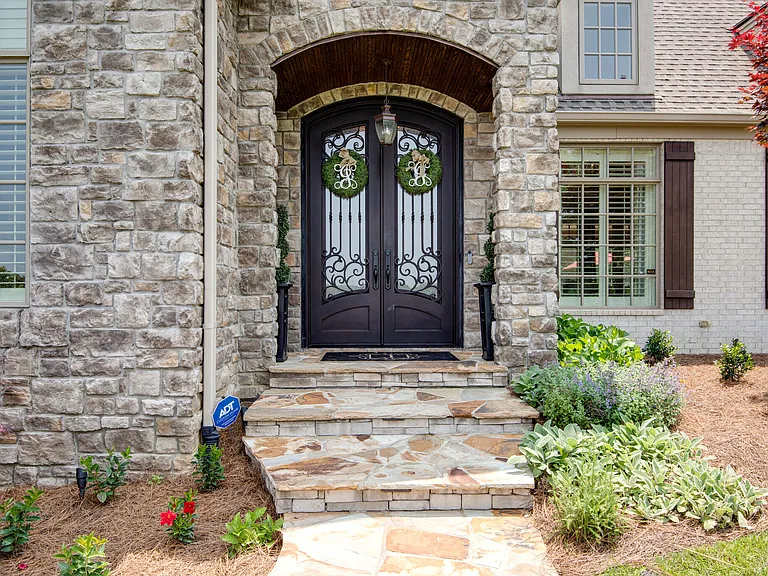 6605 Goshawk Ct — Photo 6