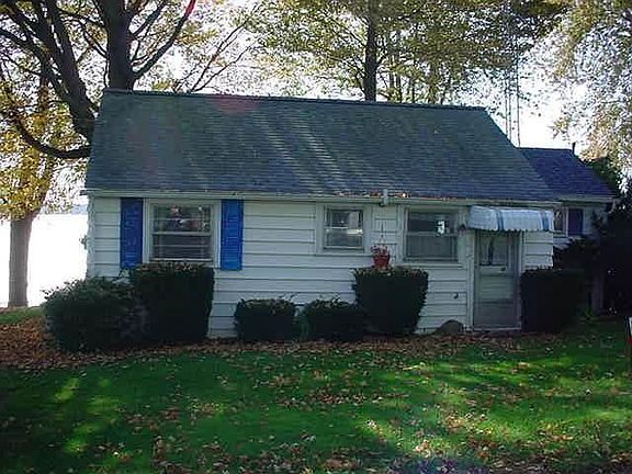 3rd image of 9060 W Ferndale Dr