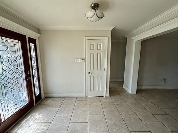 3rd image of 7320 Dalewood Rd