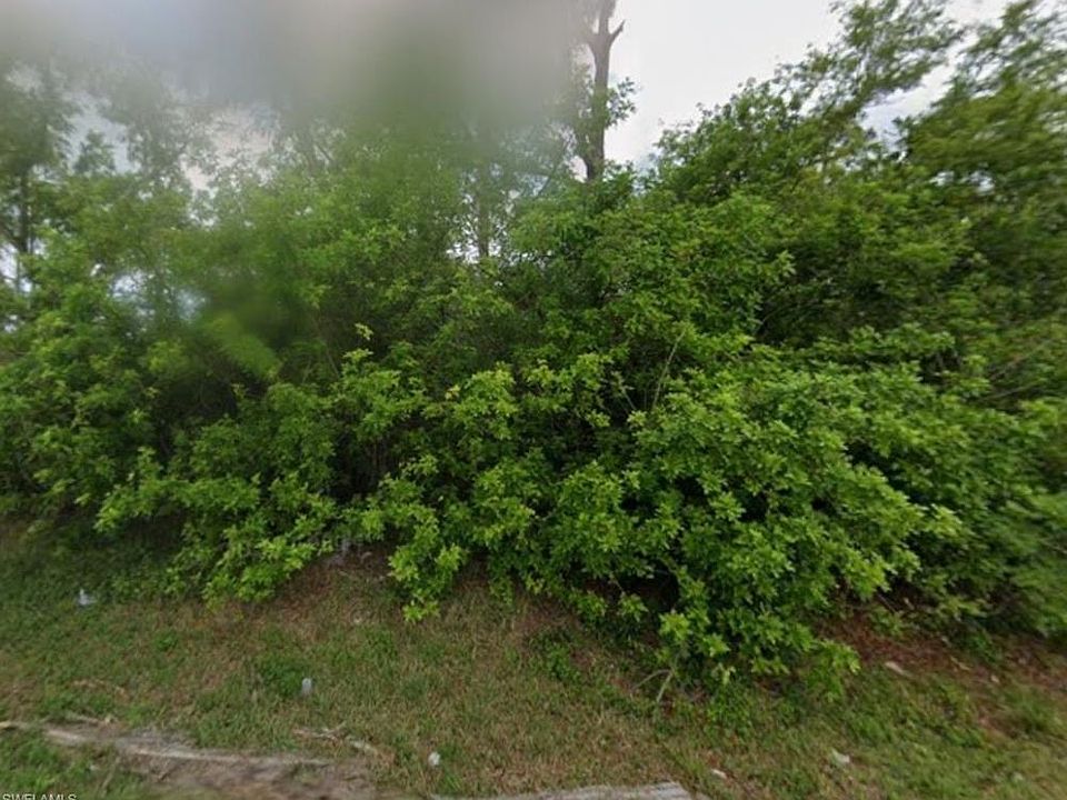 2nd image of 1205 Elaine AVE N