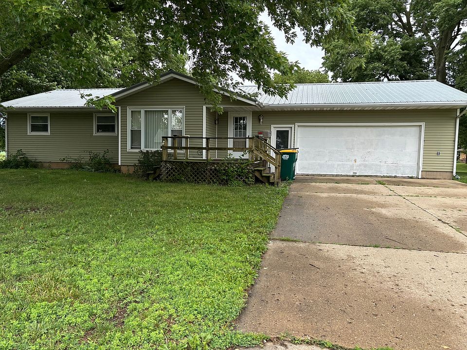 1st image of 301 S 2nd St