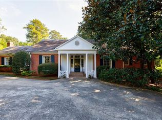 880 W Wesley Rd NW, Atlanta, GA 30327