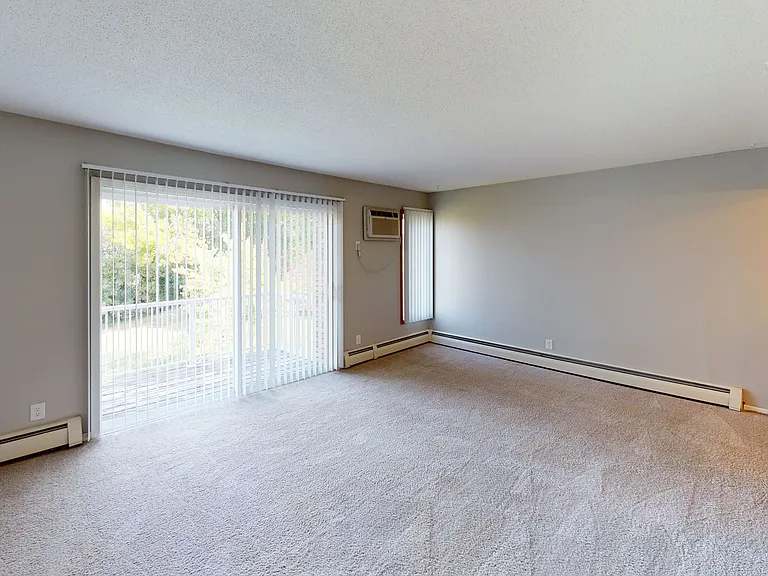 View Pointe Apartments — Photo 24