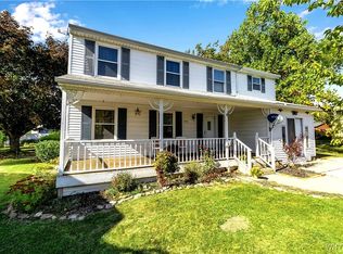 6708 Grissom Ct, Derby, NY 14047