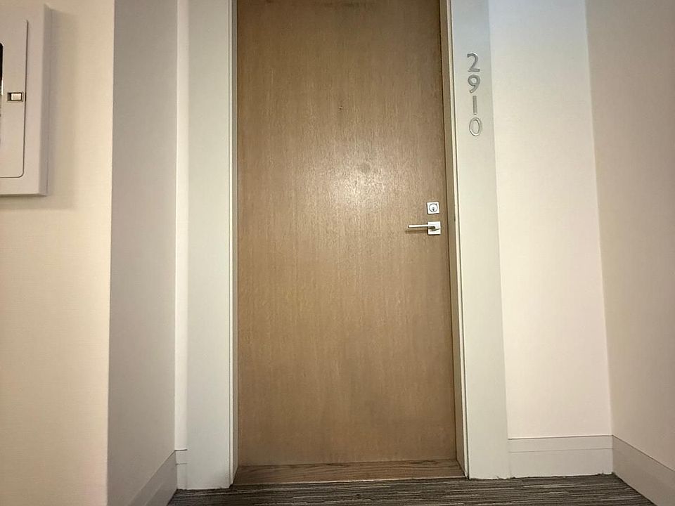 1st image of 251 Jarvis St #2910