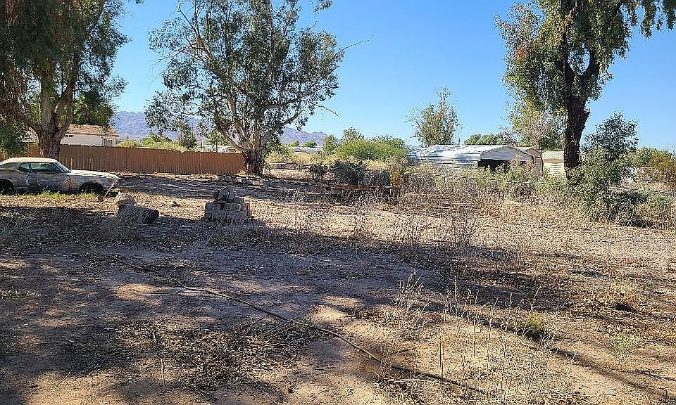 2nd image of 10221 S Happy Valley Rd