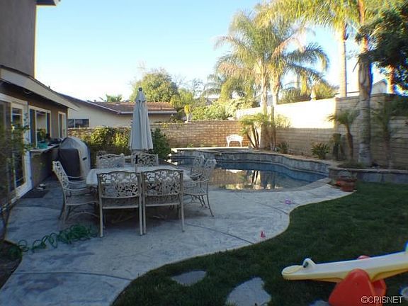 2nd image of 27530 Evron Ave