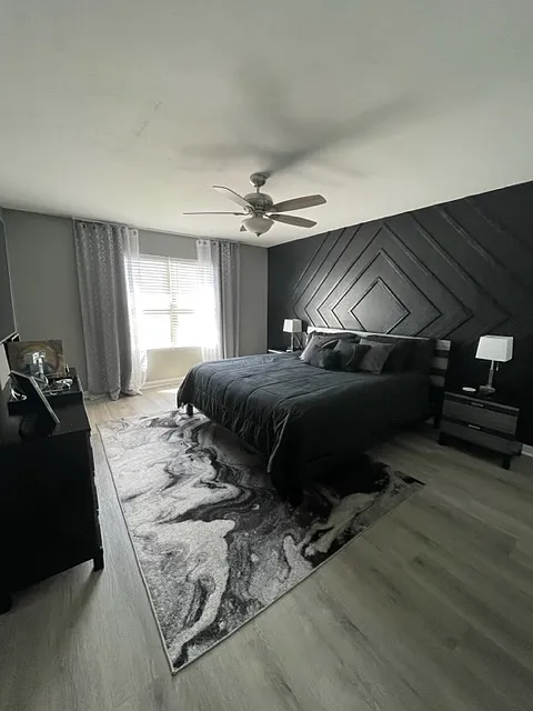 4700 Lloyd Dr — Photo 1