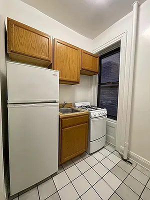 Rented by Peter R. Hungerford, LREB | media 16