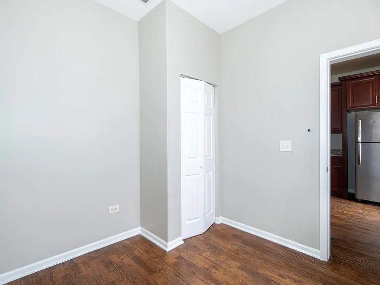 4326 S Calumet Ave #2 — Photo 4
