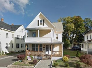 48 Vine St, Ansonia, CT 06401