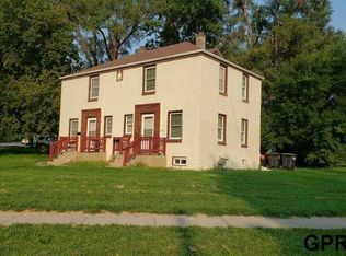 5819 N 27th St, Omaha, NE 68111