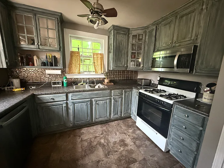 13521 Old State Rd — Photo 4