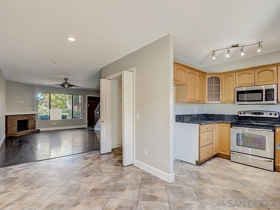 5th image of 9415 Gold Coast Dr Unit B4