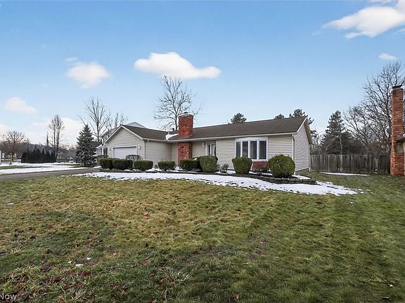 3rd image of 10024 Huntington Park Dr