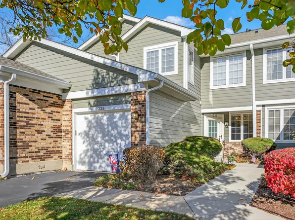 1225 S Parkside Dr, Palatine, IL 60067