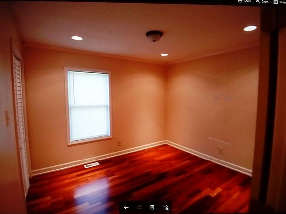 5th image of 615 Malvern Cir