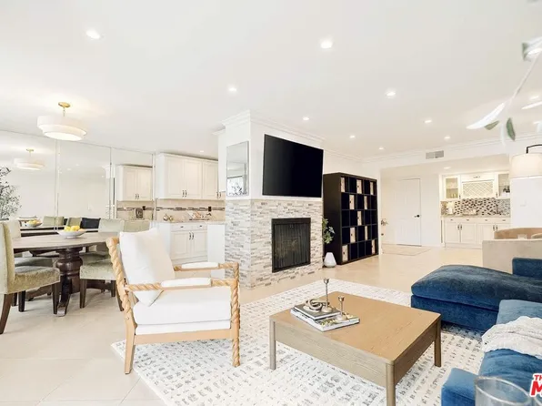 1215 Brockton Ave APT 203, Los Angeles, CA 90025