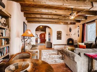 31 Paseo Encantado NE, Santa Fe, NM 87506