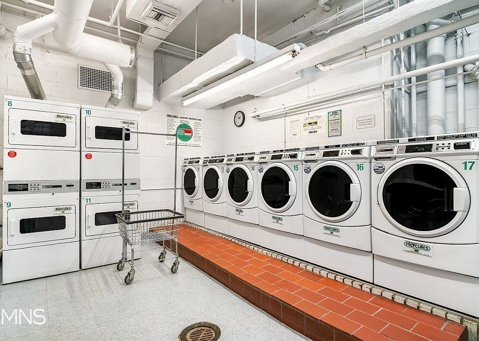 2nd image of 300 E 46th St APT 16a