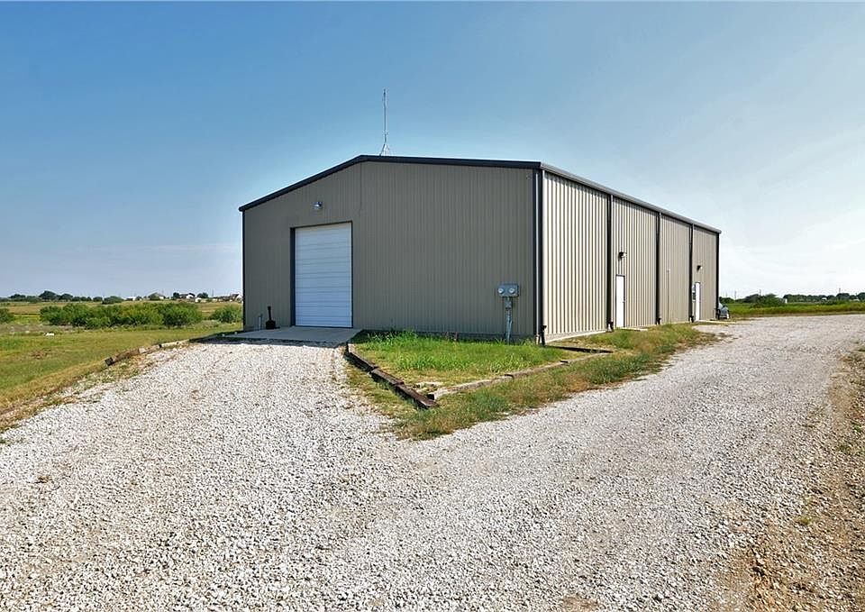 1st image of 6126 Private Road 902