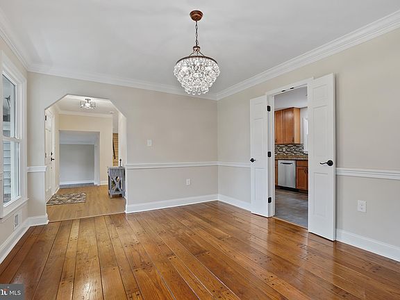 5th image of 4521 Valley Forge Dr