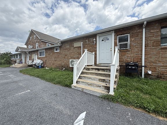 3rd image of 10669 Jonestown Rd #11424057