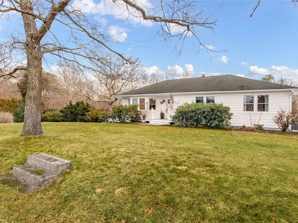 81 Old Country, East Quogue, NY 11942