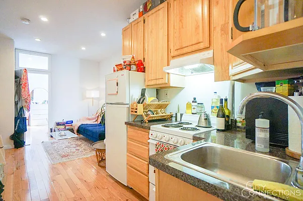 Rented by City Connections Realty | media 21