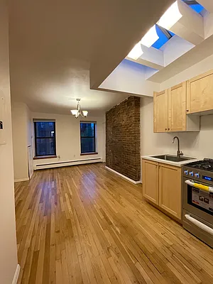 Rented by Compass | media 23