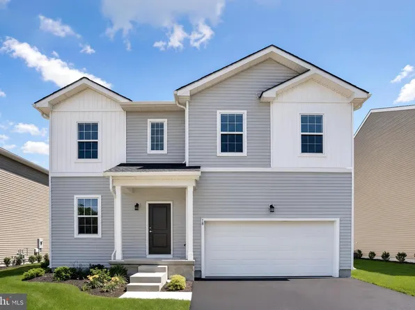3 Handbell Ln, Sicklerville, NJ 08081