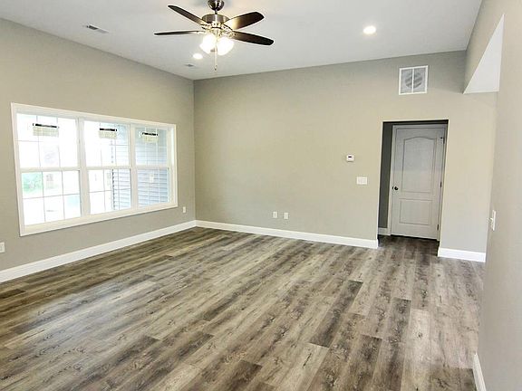 5th image of 894 Casquin Dr