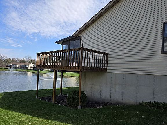 4th image of 7044 Springtree Ln SW