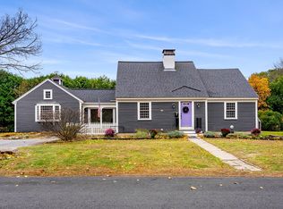 11 W Bradstreet Rd, North Andover, MA 01845