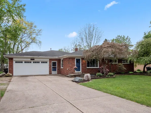 5032 Helene Ave, Shelby Township, MI 48316