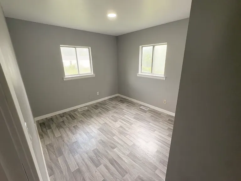 3256 Augusta St — Photo 3