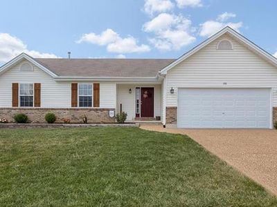 176 Shadow Pointe Dr, Wentzville, MO, 63385