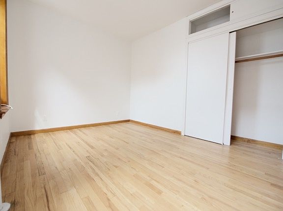 5th image of 78 Bank St APT 21
