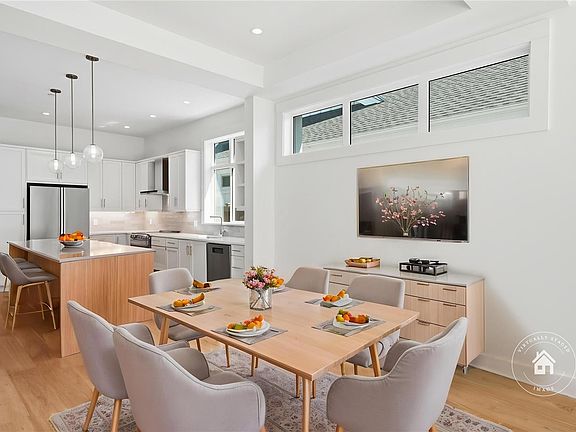 4th image of 846 Ackerman Rd #14