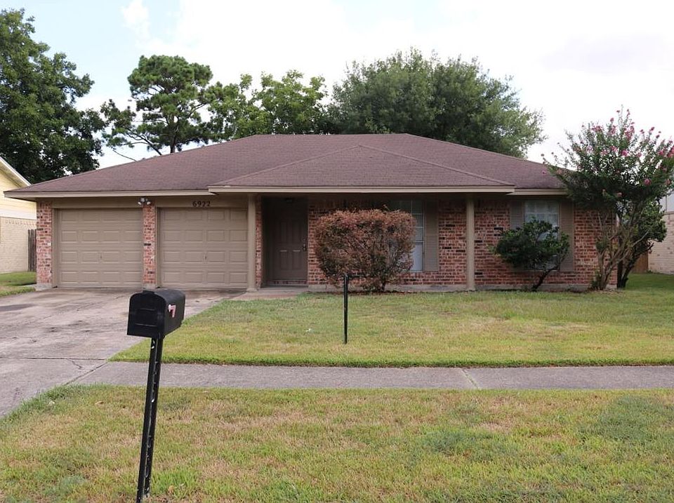 1st image of 6922 Winding Trace Dr