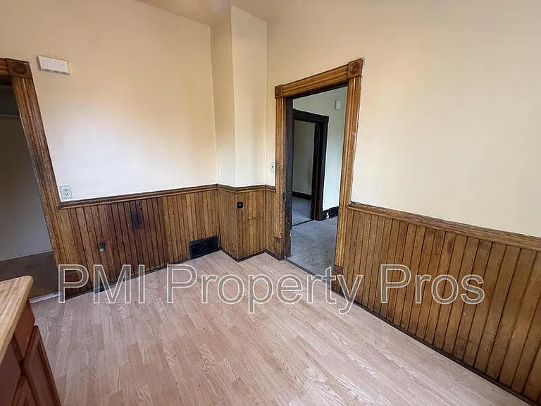 2441 N Dr William Finlayson St — Photo 14